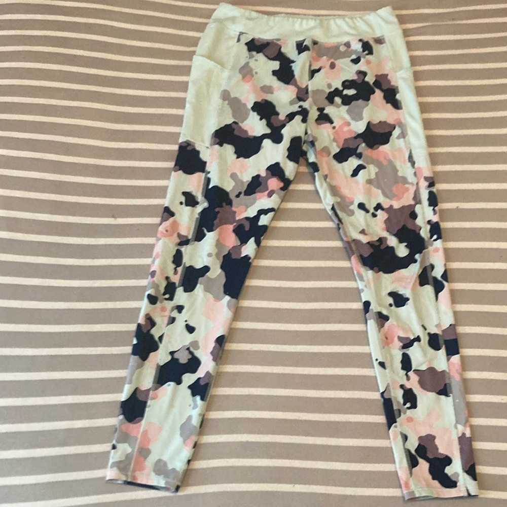 Athletic Works Camo Leggings